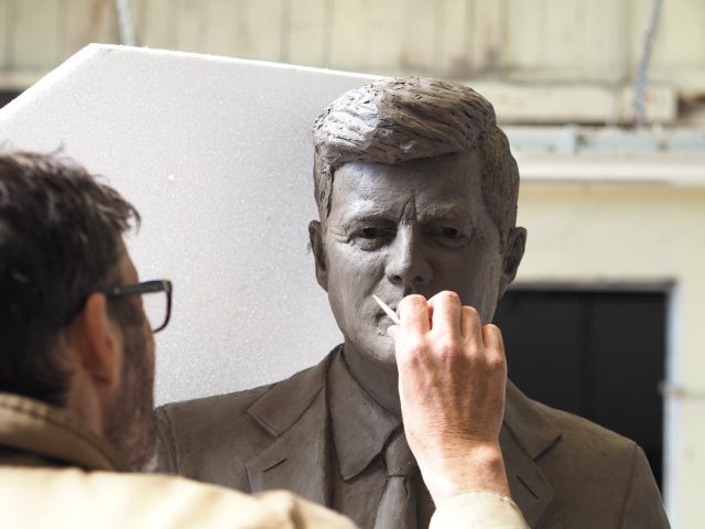 Seamus Connolly sculpting the JFK statue