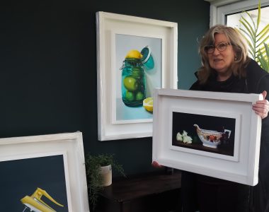 Diana Marshall calls to the Gallery