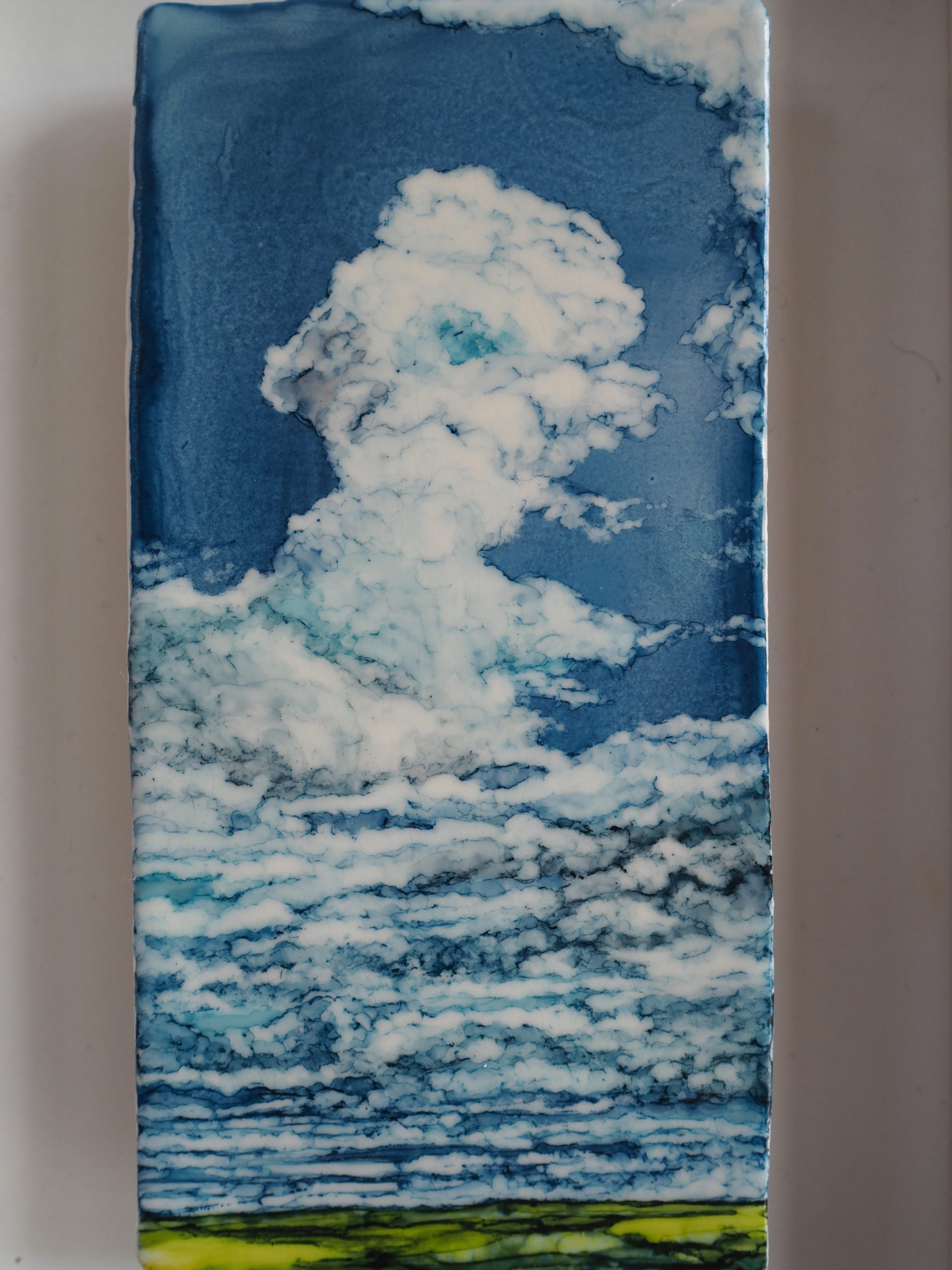 Clouds on the horizon - Mary Roberts - €165