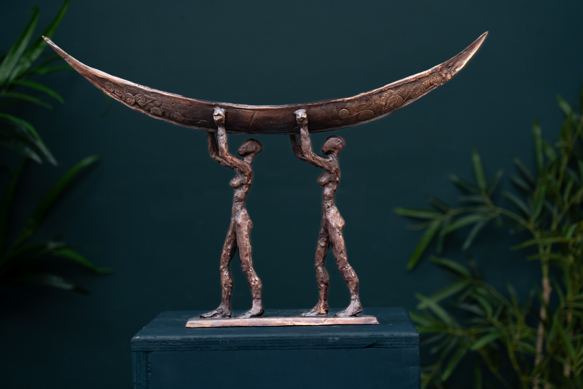 Clodagh Redden Bronze sculpture Irish currach women holidng currach stylized figures gorgeous sculpture Irish currach racing Ireland waw Ireland gift Irish gallery Kilbaha Gallery